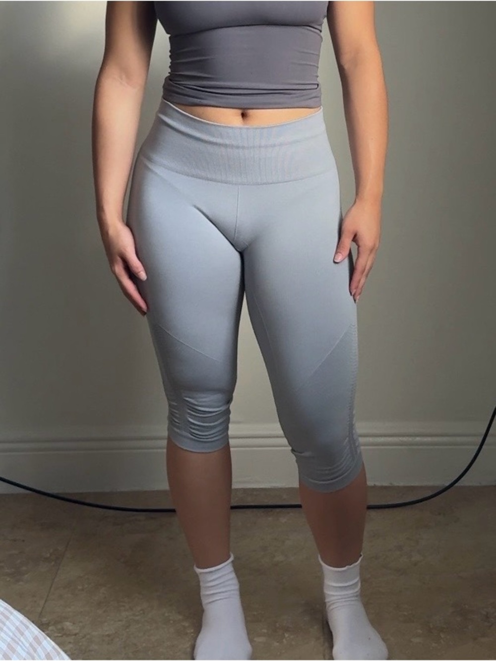 Lululemon In the Flow Crop II Leggings Gray Ruched Seamless Size 6